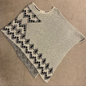 Brand new TWO by Vince Camuto sweater poncho